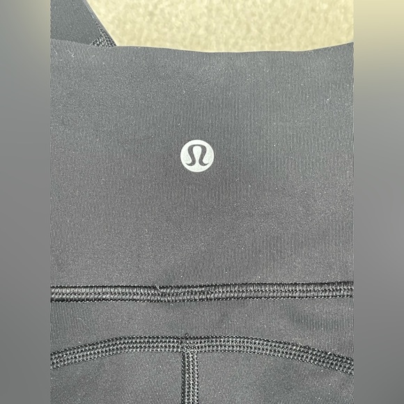 Long lululemon sz 4 leggings like new from smoke free pet free home. - Picture 1 of 5